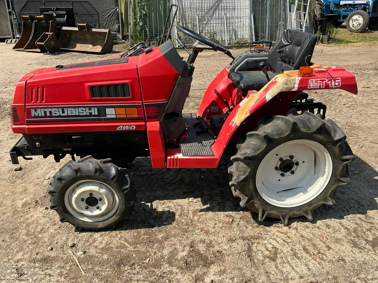 Mitsubishi MT15 - Mini tractor: afbeelding 2 Mitsubishi MT15 - Mini tractor: afbeelding 2
