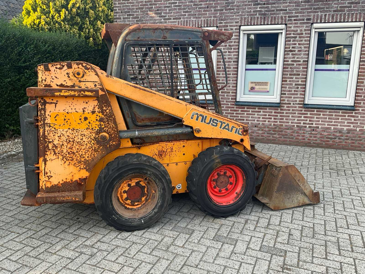 Mustang 2044 - Schranklader: afbeelding 2 Mustang 2044 - Schranklader: afbeelding 2