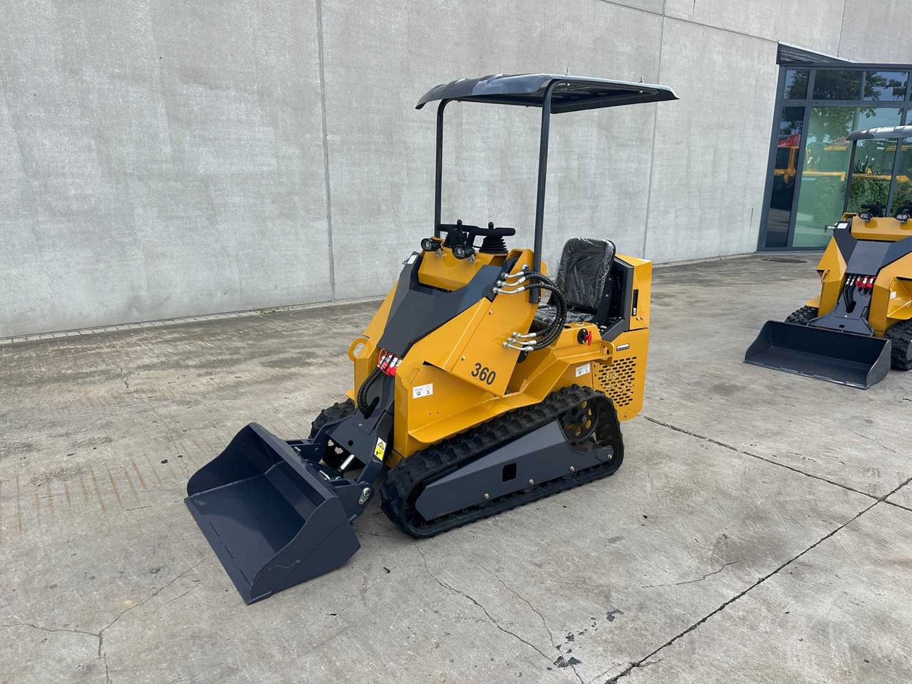 NEWRICK - 2025 - SI360 - SKID STEER LOADER - Compacte rupslader: afbeelding 1 NEWRICK - 2025 - SI360 - SKID STEER LOADER - Compacte rupslader: afbeelding 1