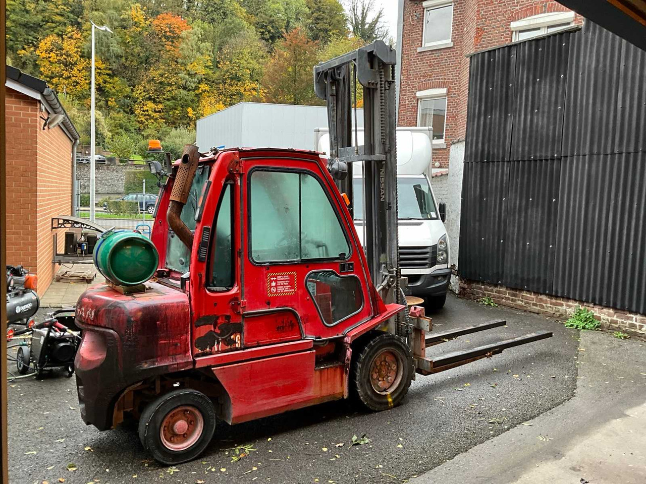 NISSAN 30-LQ FORKLIFT - Heftruck: afbeelding 4 NISSAN 30-LQ FORKLIFT - Heftruck: afbeelding 4