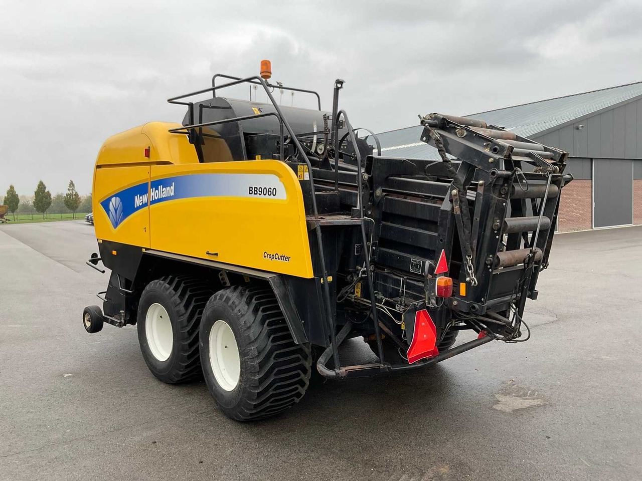 New Holland BB 9060 - Vierkante balenpers: afbeelding 5 New Holland BB 9060 - Vierkante balenpers: afbeelding 5