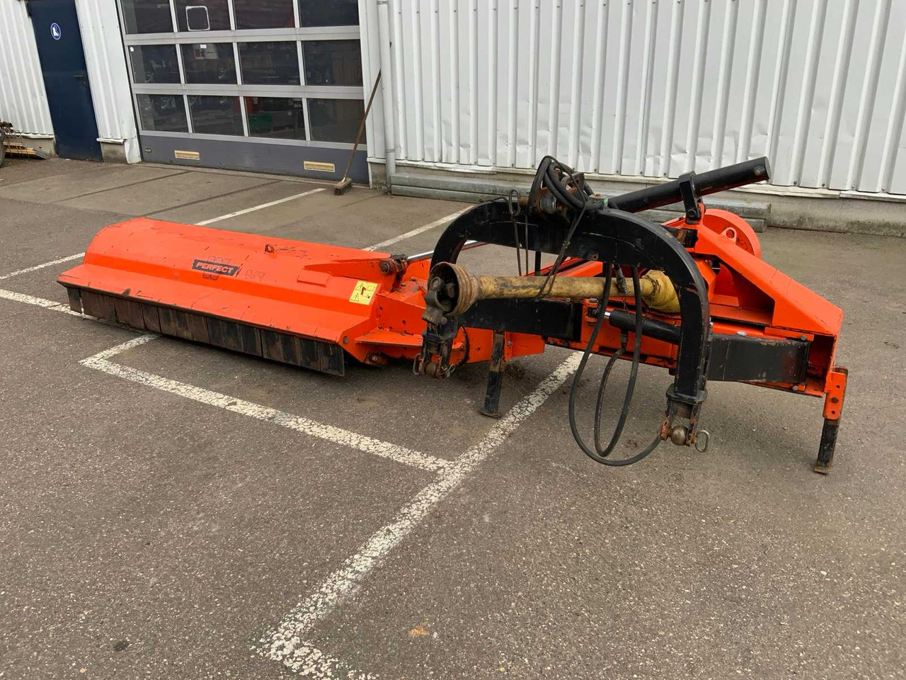Perfect ZF-210 - Klepelmaaier: afbeelding 1 Perfect ZF-210 - Klepelmaaier: afbeelding 1