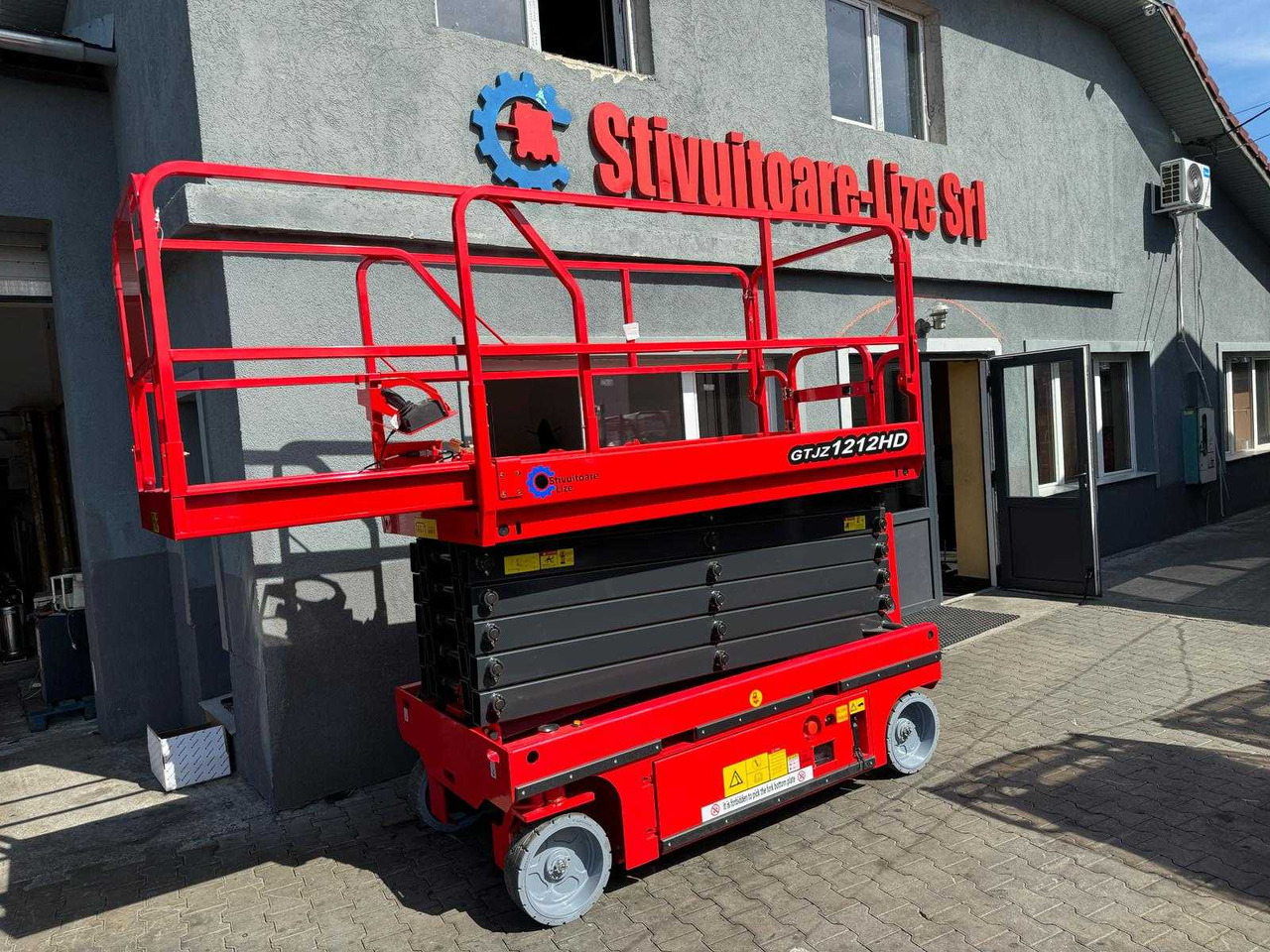 Qiyung - Hoogwerker: afbeelding 2 Qiyung - Hoogwerker: afbeelding 2