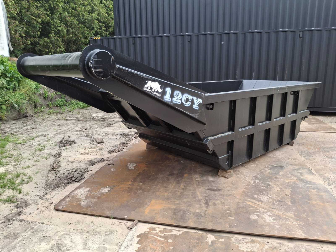 Rhino-cross 12 kuub - Portaalcontainer: afbeelding 1 Rhino-cross 12 kuub - Portaalcontainer: afbeelding 1