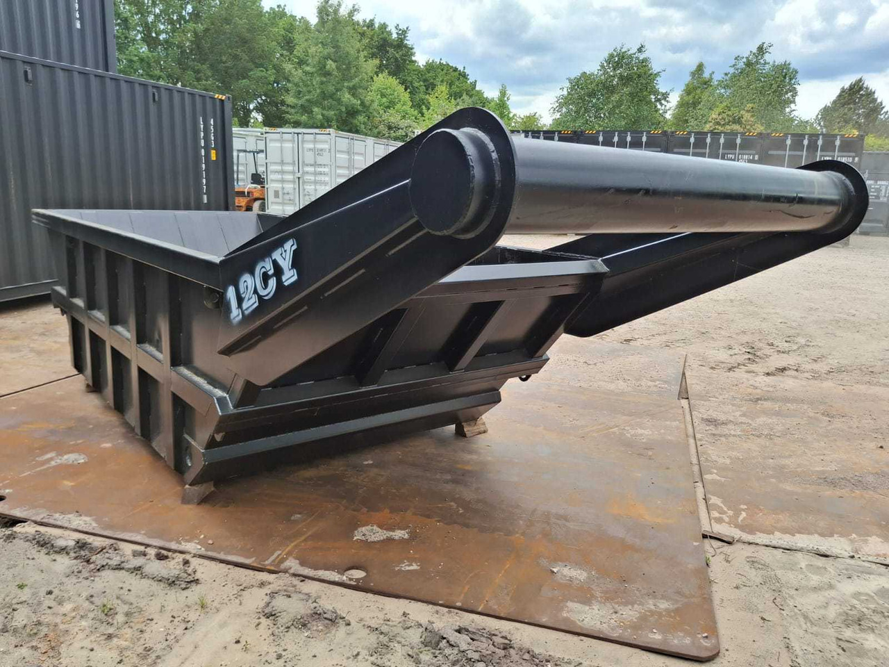 Rhino-cross 12 kuub - Portaalcontainer: afbeelding 4 Rhino-cross 12 kuub - Portaalcontainer: afbeelding 4