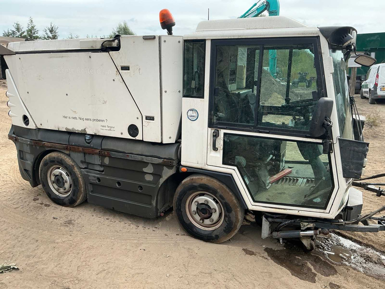 Schmidt Swingo 200 kabine verglast - Veegwagen: afbeelding 4 Schmidt Swingo 200 kabine verglast - Veegwagen: afbeelding 4
