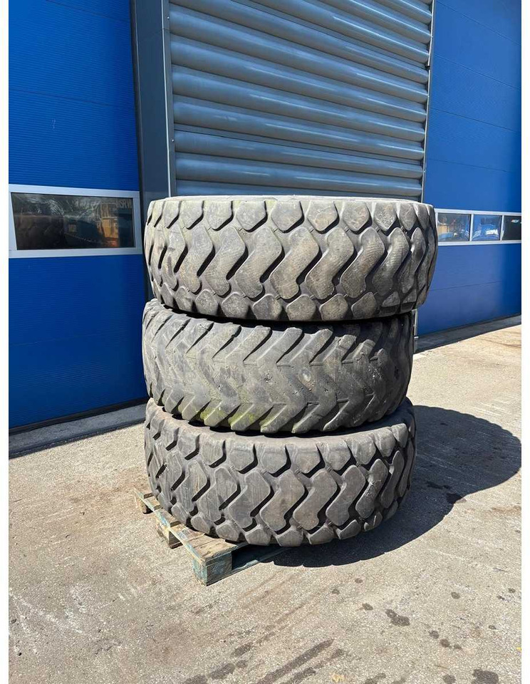 Sovel Wheels (3x) - Banden en velgen voor Tractor: afbeelding 2 Sovel Wheels (3x) - Banden en velgen voor Tractor: afbeelding 2