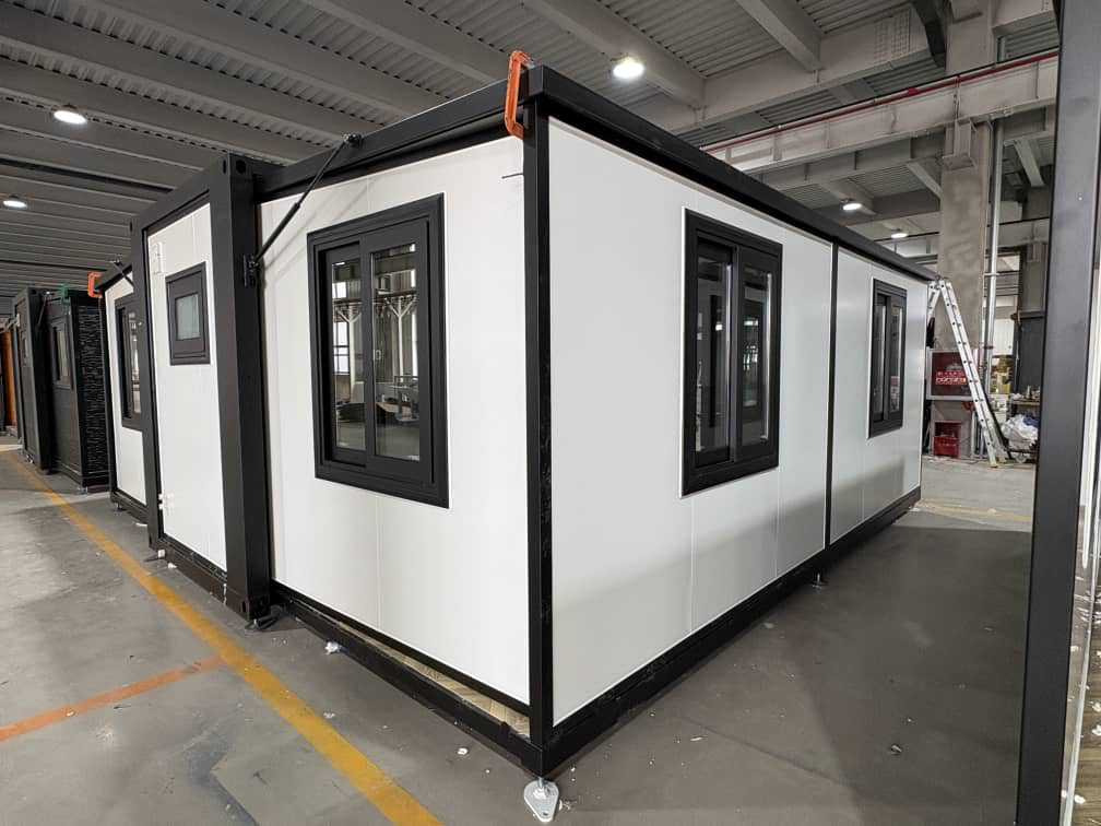 Stahlworks Deluxe (19ft*20ft) - Wooncontainer: afbeelding 2 Stahlworks Deluxe (19ft*20ft) - Wooncontainer: afbeelding 2