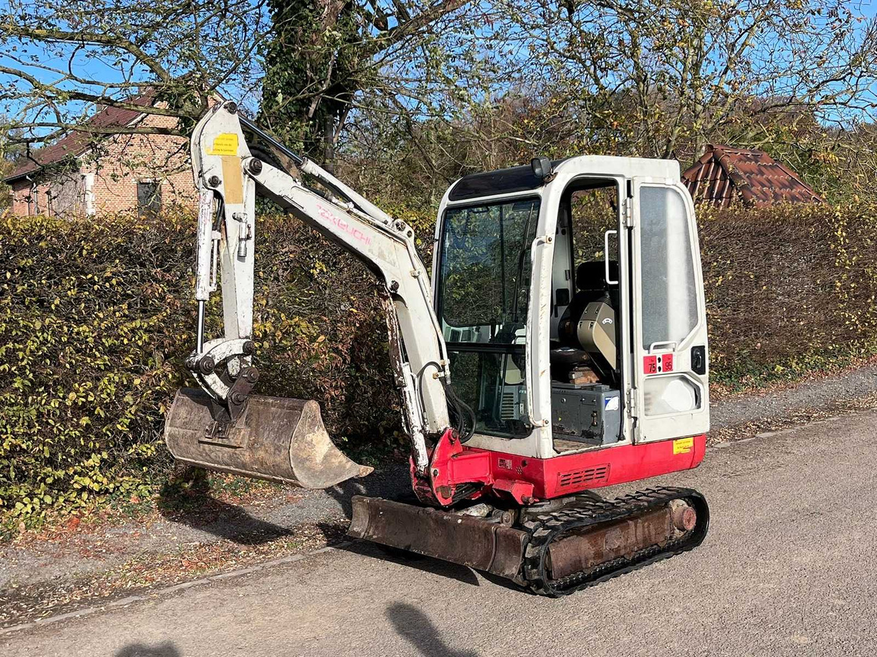 TAKEUCHI TB016 MINI EXCAVATOR - Minigraafmachine: afbeelding 3 TAKEUCHI TB016 MINI EXCAVATOR - Minigraafmachine: afbeelding 3