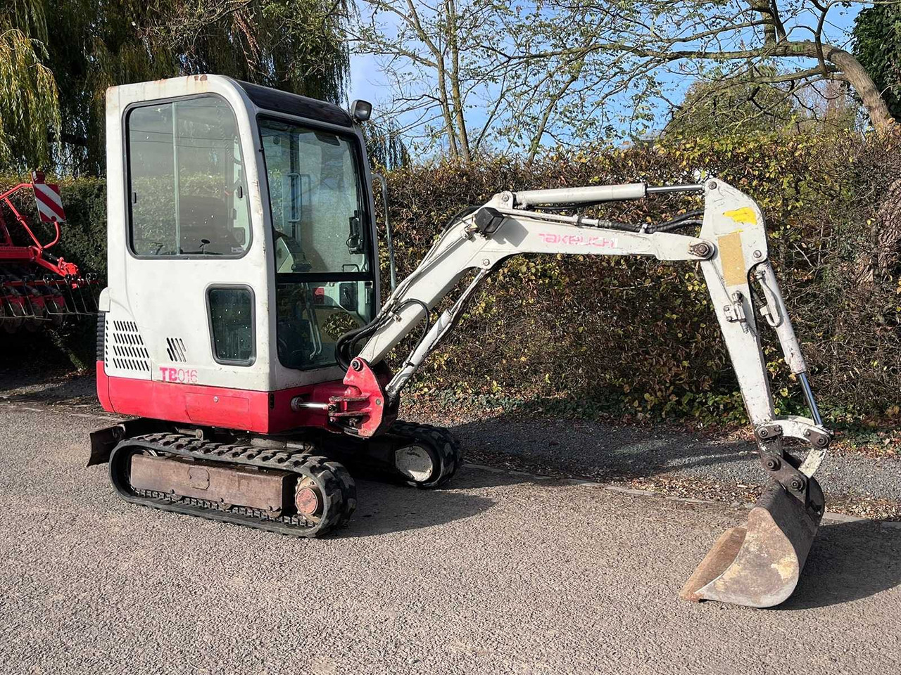 TAKEUCHI TB016 MINI EXCAVATOR - Minigraafmachine: afbeelding 1 TAKEUCHI TB016 MINI EXCAVATOR - Minigraafmachine: afbeelding 1