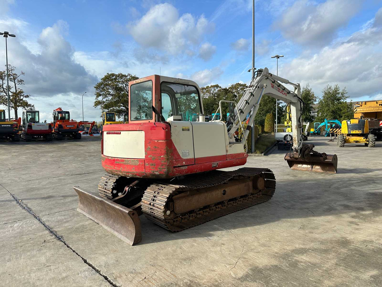 TAKEUCHI - TB175 - MIDI EXCAVATOR - Graafmachine: afbeelding 4 TAKEUCHI - TB175 - MIDI EXCAVATOR - Graafmachine: afbeelding 4