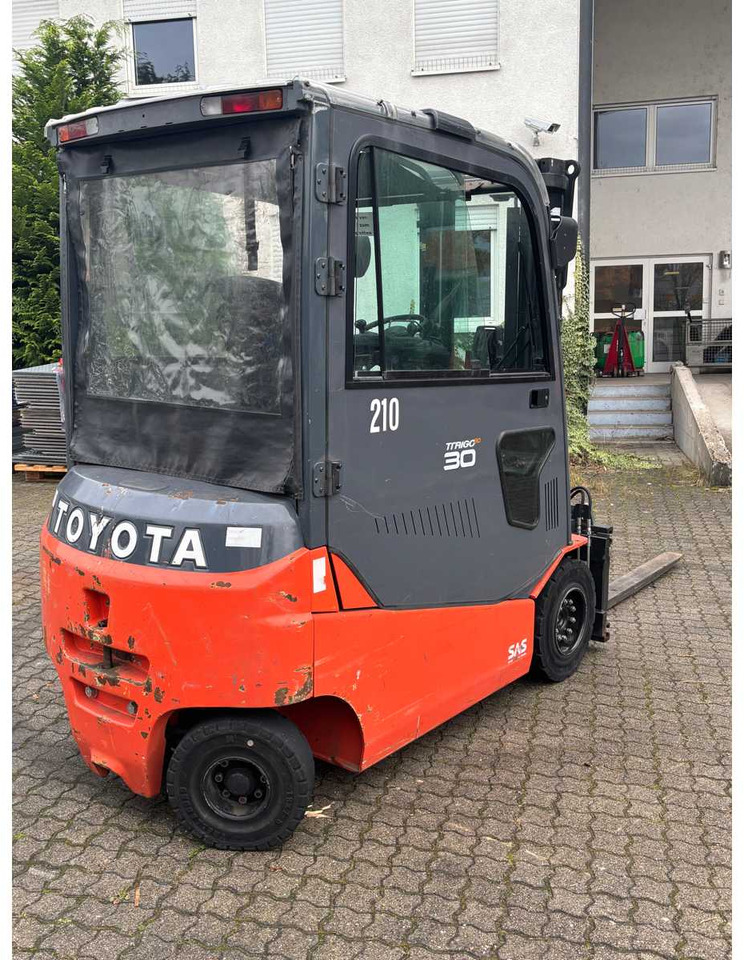 TOYOTA 8FBMT30 ELECTRIC FORKLIFT - Heftruck: afbeelding 3 TOYOTA 8FBMT30 ELECTRIC FORKLIFT - Heftruck: afbeelding 3
