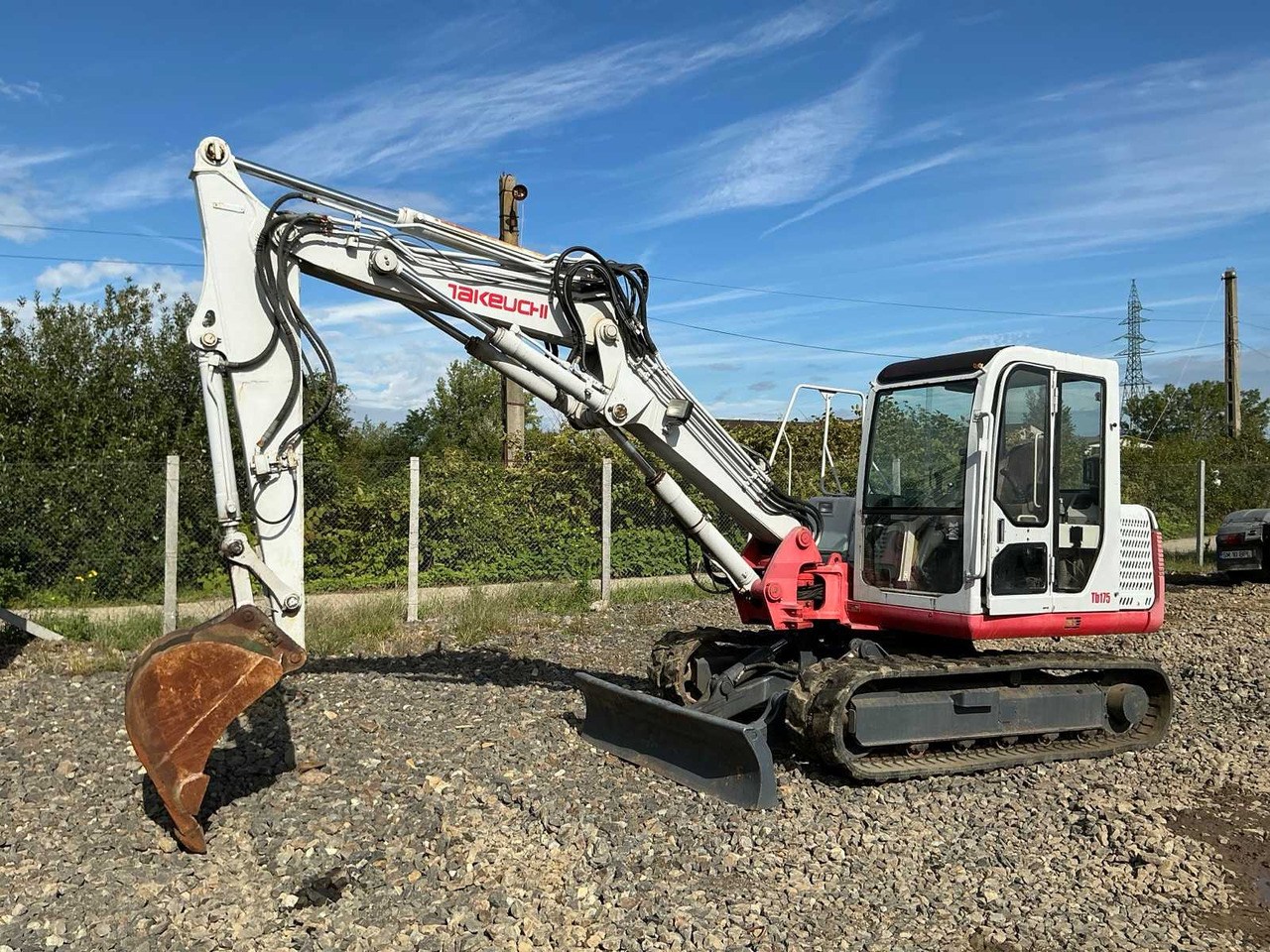 Takeuchi TAKEUCHI - TB175 - MIDI-EXCAVATOR - 2006 - Rupsgraafmachine: afbeelding 1 Takeuchi TAKEUCHI - TB175 - MIDI-EXCAVATOR - 2006 - Rupsgraafmachine: afbeelding 1