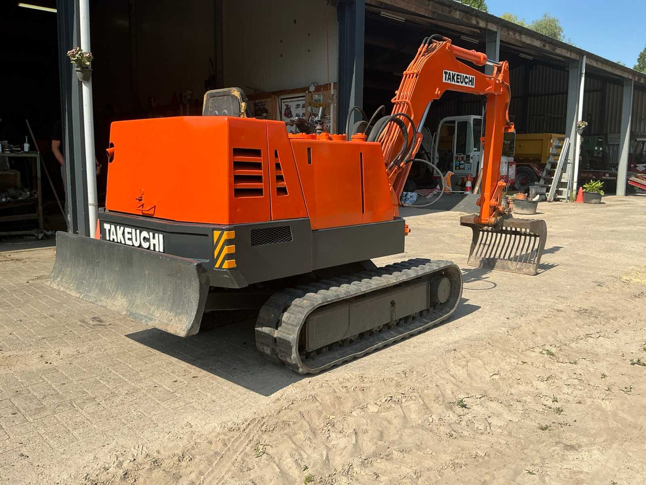 Takeuchi TW25 - Minigraafmachine: afbeelding 5 Takeuchi TW25 - Minigraafmachine: afbeelding 5