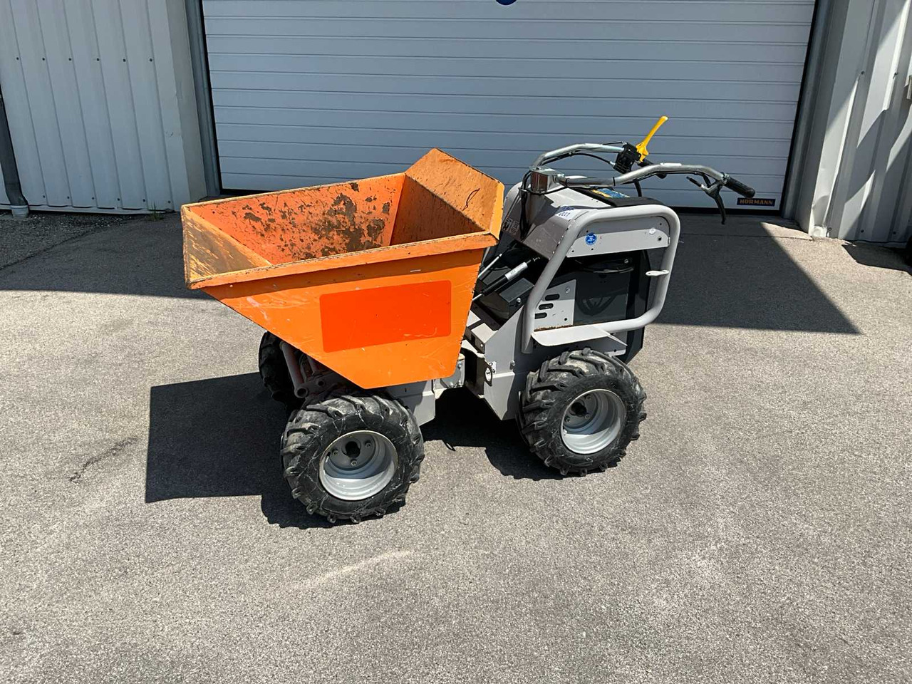 Tuff Track B450EBR - Tuinmachine: afbeelding 1 Tuff Track B450EBR - Tuinmachine: afbeelding 1