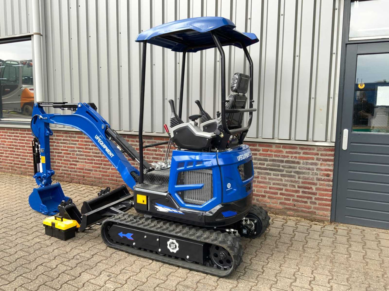 UF Equipment NM-18 - Minigraafmachine: afbeelding 3 UF Equipment NM-18 - Minigraafmachine: afbeelding 3