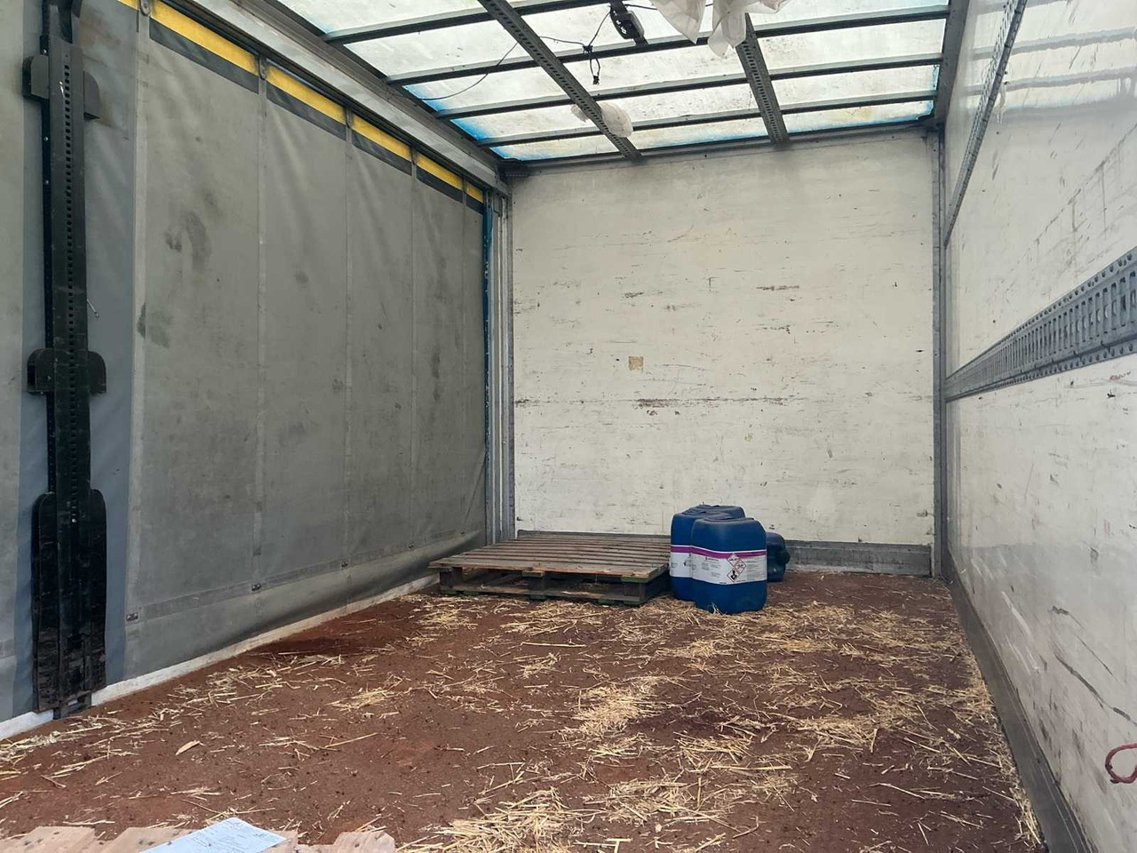 Vrachtwagen 2010 MAN TGL 12.180 4X2 BL EEV TRUCK: afbeelding 18 Vrachtwagen 2010 MAN TGL 12.180 4X2 BL EEV TRUCK: afbeelding 18