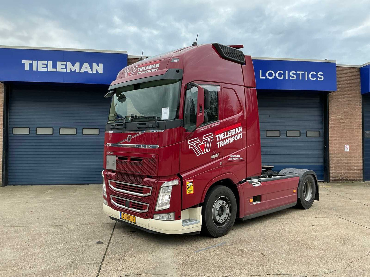 2021 VOLVO FH UNLIMITED EDITION SEMI-TRAILER TRACTOR - Vrachtwagen: afbeelding 1 2021 VOLVO FH UNLIMITED EDITION SEMI-TRAILER TRACTOR - Vrachtwagen: afbeelding 1