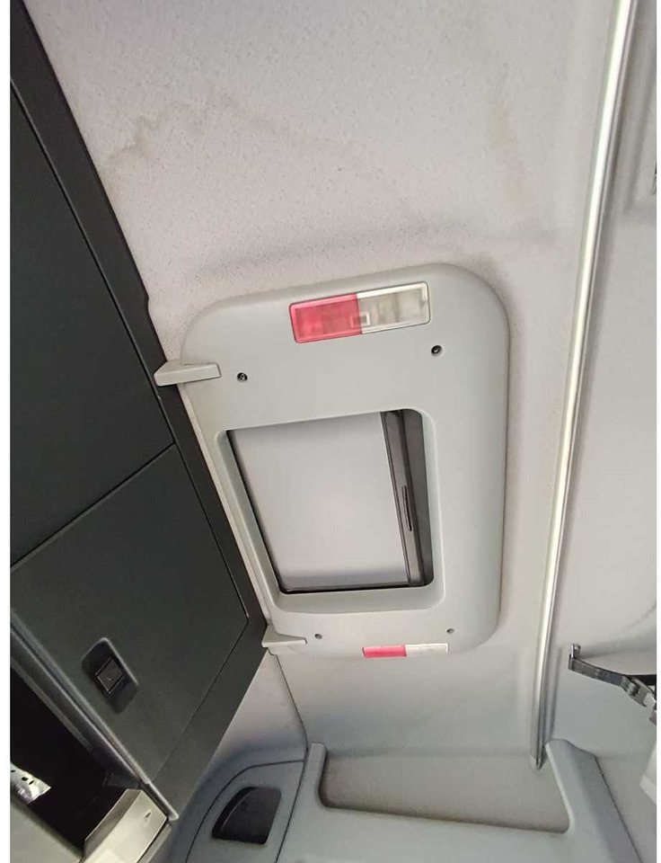 Vrachtwagen MAN - TGS 18.400 4X4 BBS - TRUCK - 2010: afbeelding 31 Vrachtwagen MAN - TGS 18.400 4X4 BBS - TRUCK - 2010: afbeelding 31