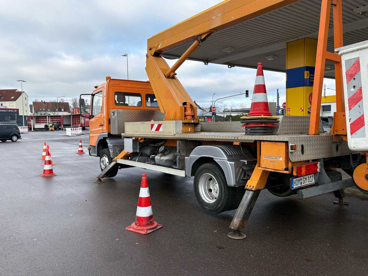 MERCEDES-BENZ 817 WITH HUBMEISTER WORK PLATFORM - Vrachtwagen: afbeelding 5 MERCEDES-BENZ 817 WITH HUBMEISTER WORK PLATFORM - Vrachtwagen: afbeelding 5