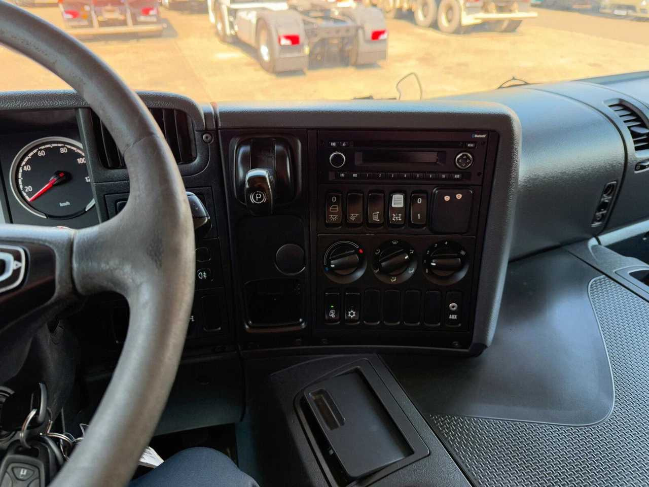 Vrachtwagen SCANIA - 2017 - P450 - TRUCK: afbeelding 15