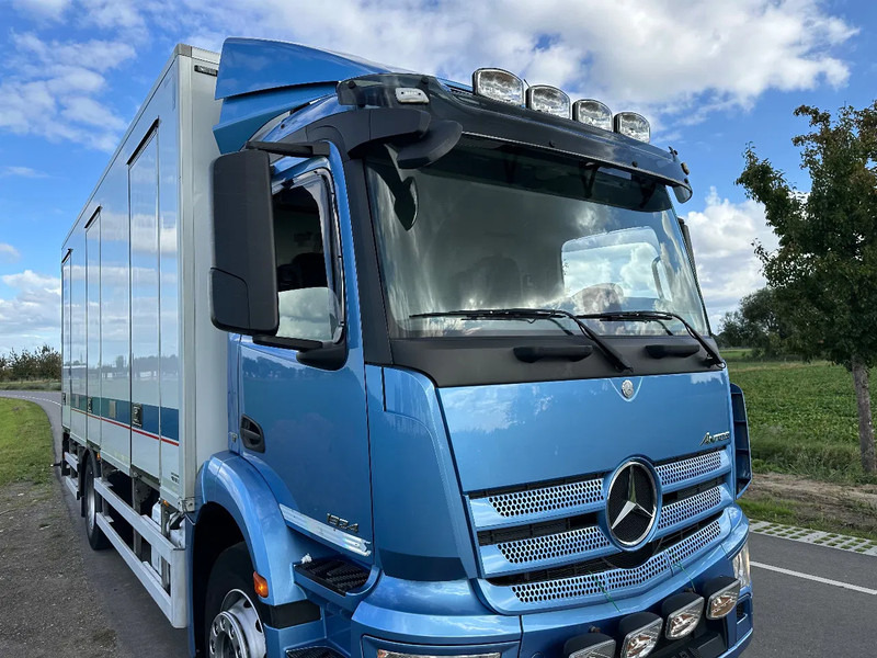 Mercedes-Benz Antos ANTOS 1924L EURO6. 2017. Geisoleerde opbouw 610x244x238 - Koelwagen vrachtwagen: afbeelding 3 Mercedes-Benz Antos ANTOS 1924L EURO6. 2017. Geisoleerde opbouw 610x244x238 - Koelwagen vrachtwagen: afbeelding 3