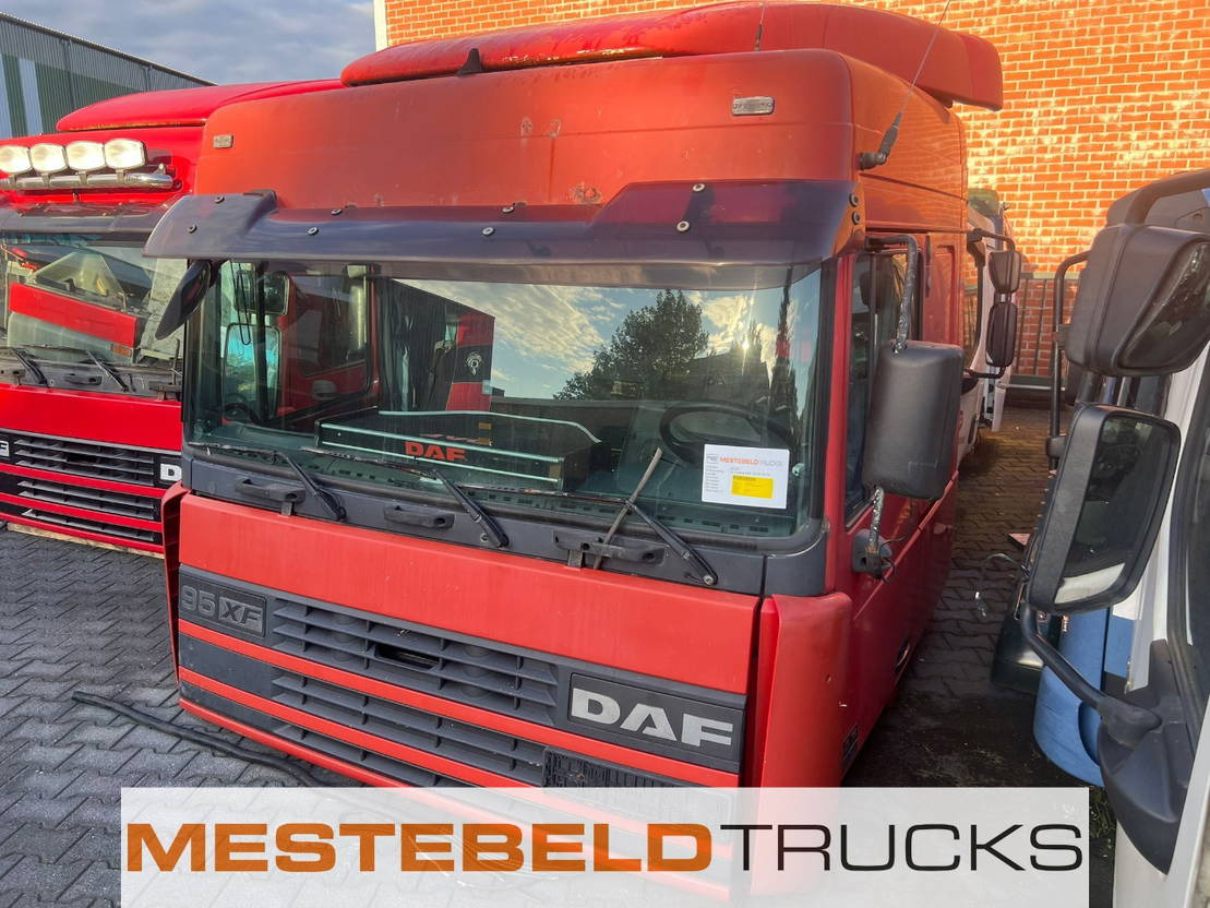 DAF Cabine Spacecab Euro 2 - Cabine voor Vrachtwagen: afbeelding 1 DAF Cabine Spacecab Euro 2 - Cabine voor Vrachtwagen: afbeelding 1