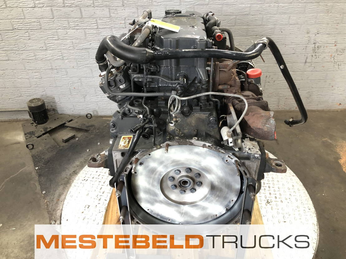 Iveco Motor F4 AE 3481 B - Motor voor Vrachtwagen: afbeelding 4 Iveco Motor F4 AE 3481 B - Motor voor Vrachtwagen: afbeelding 4
