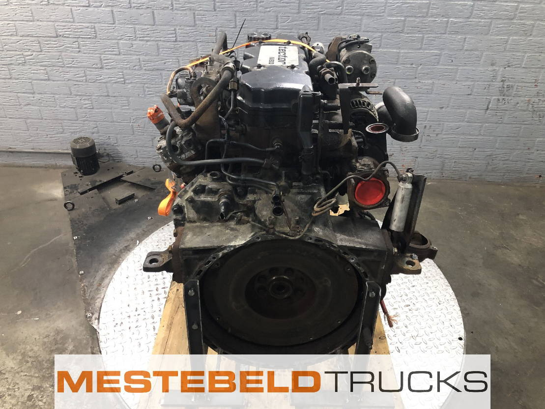 Iveco Motor F4AE3481 - Motor voor Vrachtwagen: afbeelding 2 Iveco Motor F4AE3481 - Motor voor Vrachtwagen: afbeelding 2