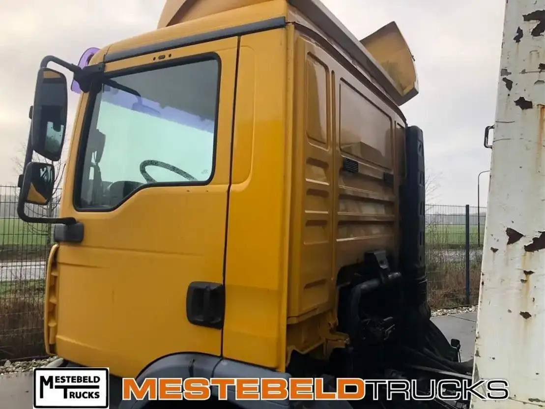 MAN Cabine TGM 15.240 - Cabine en interieur voor Vrachtwagen: afbeelding 2 MAN Cabine TGM 15.240 - Cabine en interieur voor Vrachtwagen: afbeelding 2