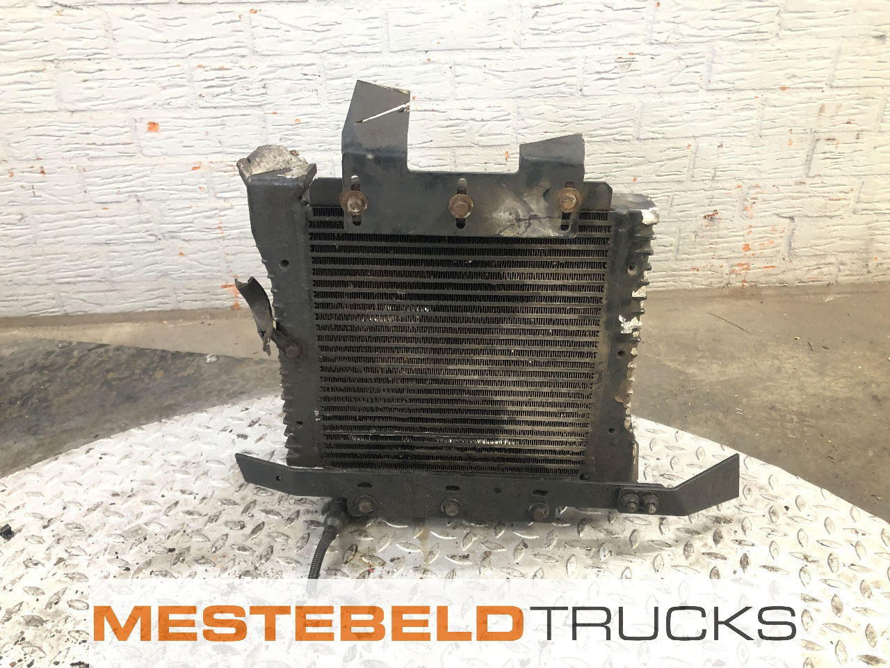 MAN Oliekoeler hydrodrive - Hydraulica voor Vrachtwagen: afbeelding 1 MAN Oliekoeler hydrodrive - Hydraulica voor Vrachtwagen: afbeelding 1