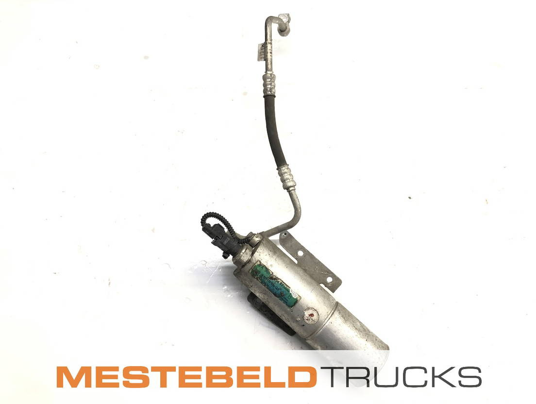 Mercedes-Benz Aircovloeistofreservoir - Koelsysteem voor Vrachtwagen: afbeelding 1 Mercedes-Benz Aircovloeistofreservoir - Koelsysteem voor Vrachtwagen: afbeelding 1