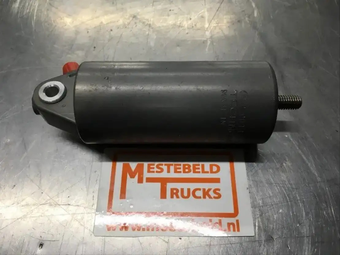 Mercedes-Benz Motorremcilinder - Remdelen voor Vrachtwagen: afbeelding 1 Mercedes-Benz Motorremcilinder - Remdelen voor Vrachtwagen: afbeelding 1
