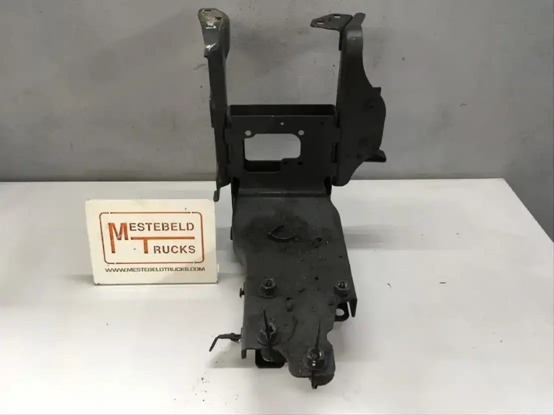 Mercedes-Benz Opstapsteun Actros MP4 links - Frame/ Chassis voor Vrachtwagen: afbeelding 1 Mercedes-Benz Opstapsteun Actros MP4 links - Frame/ Chassis voor Vrachtwagen: afbeelding 1