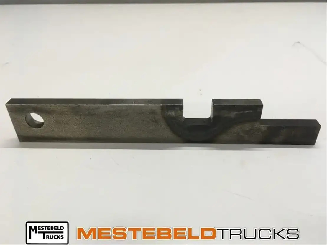 Mercedes-Benz Schakelstang - Versnellingsbak en onderdelen voor Vrachtwagen: afbeelding 1 Mercedes-Benz Schakelstang - Versnellingsbak en onderdelen voor Vrachtwagen: afbeelding 1