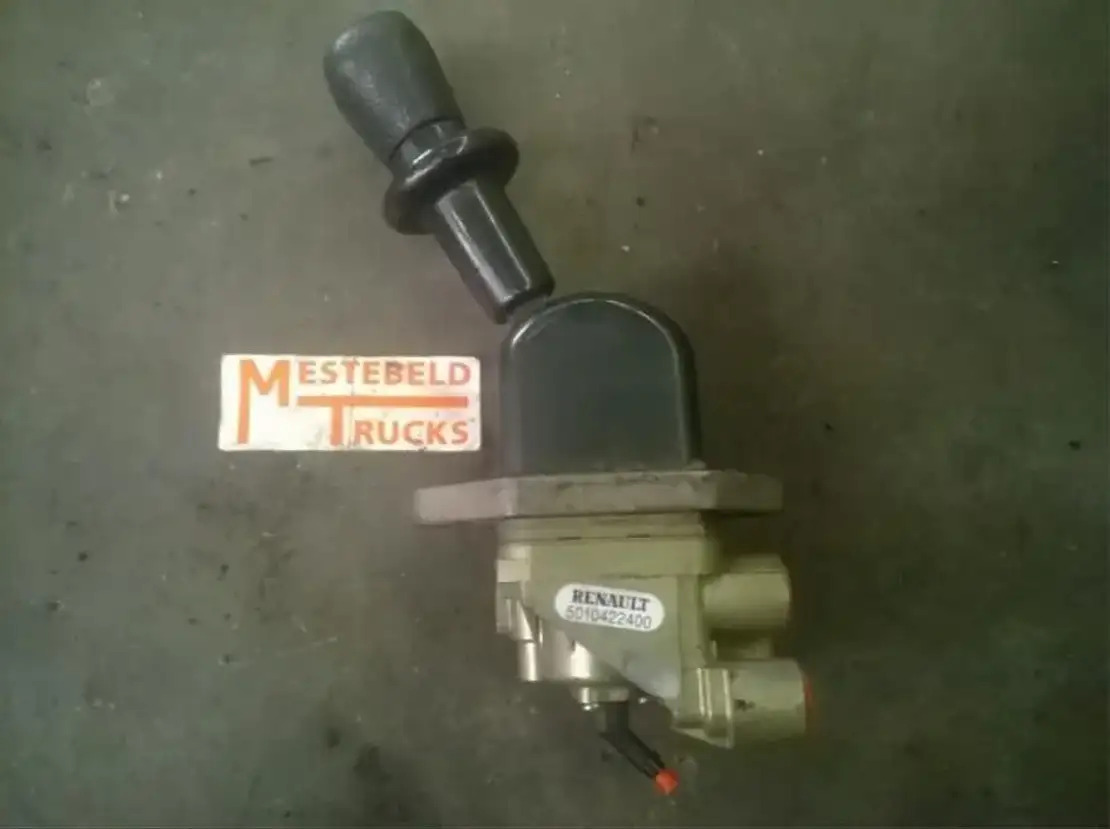 Remdelen voor Vrachtwagen Renault Parkeerremventiel Premium: afbeelding 1