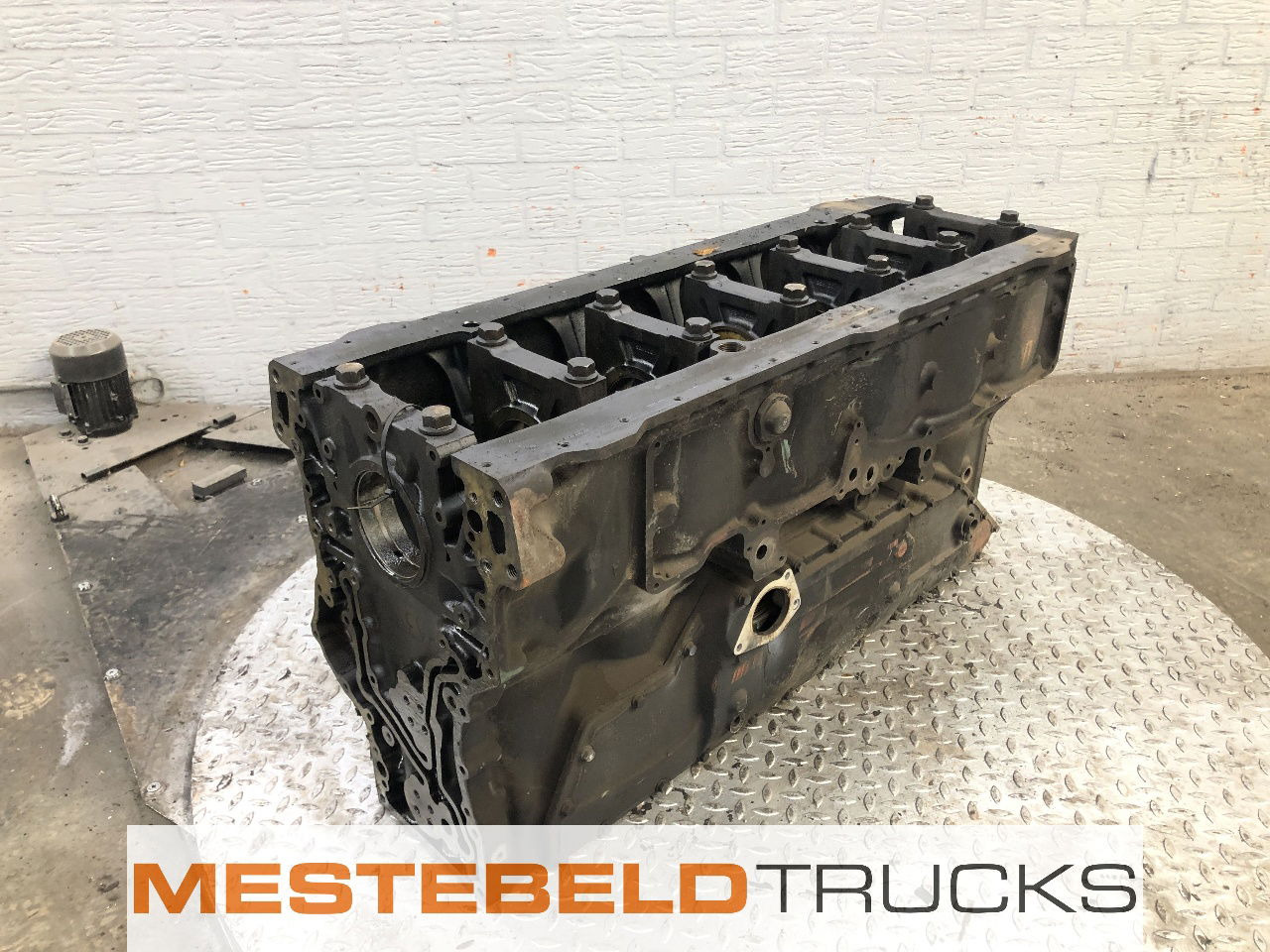 Volvo Blok D12A - Motor en onderdelen voor Vrachtwagen: afbeelding 1 Volvo Blok D12A - Motor en onderdelen voor Vrachtwagen: afbeelding 1