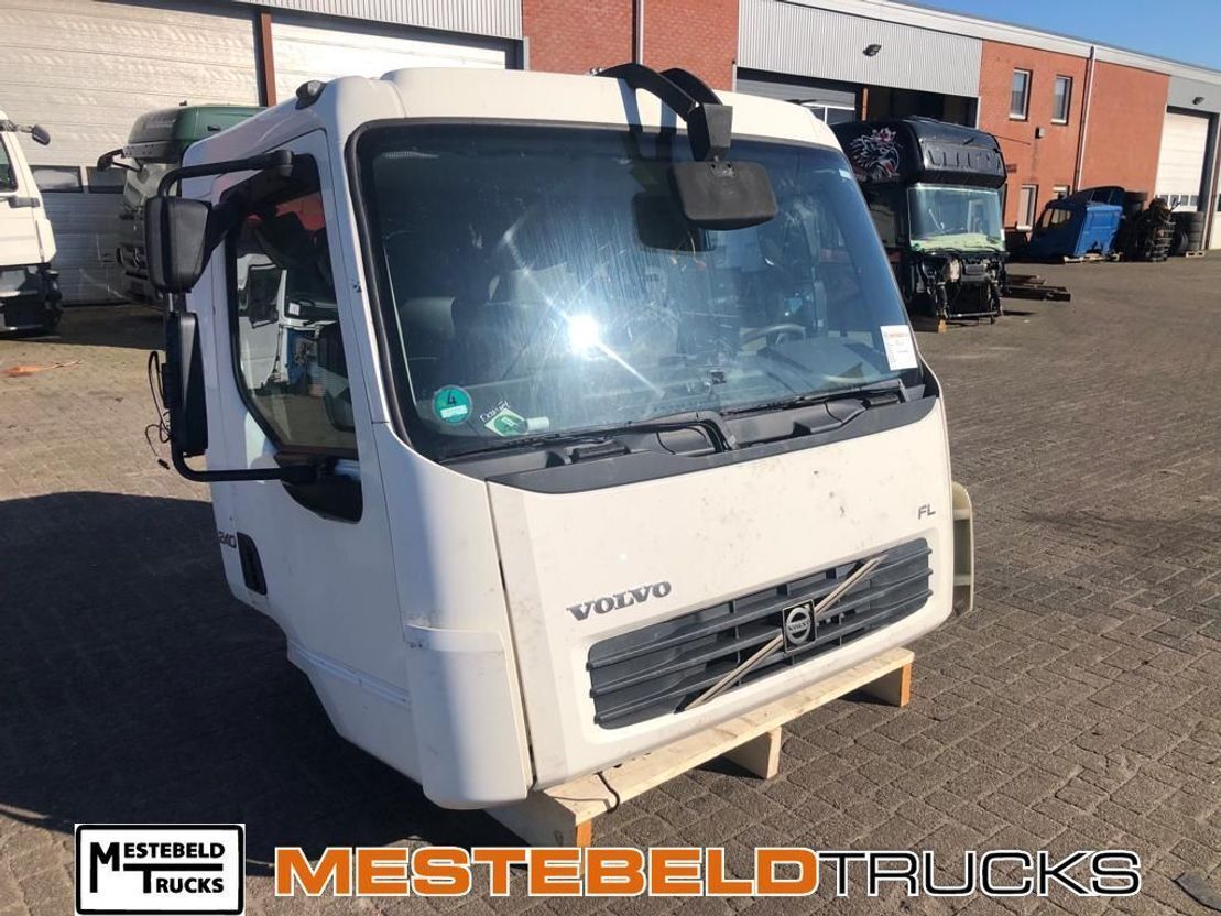 Volvo Cabine - Cabine voor Vrachtwagen: afbeelding 1 Volvo Cabine - Cabine voor Vrachtwagen: afbeelding 1