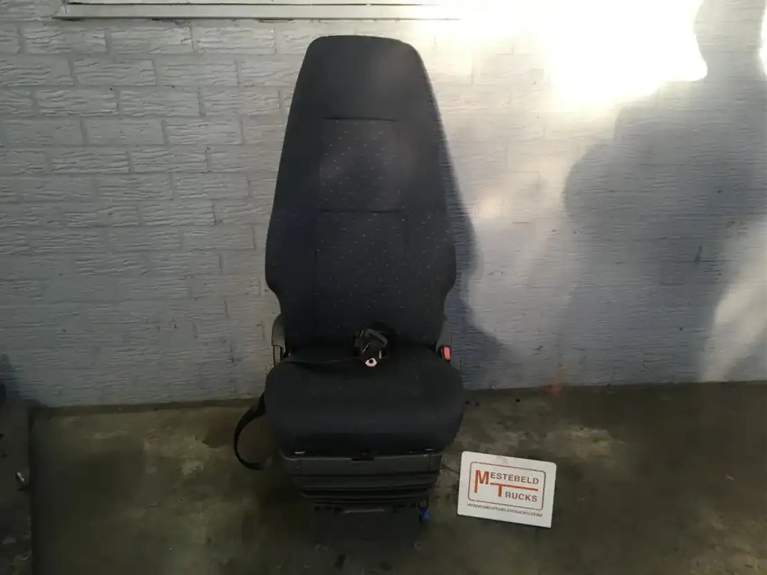Volvo Stoel bijrijderskant - Zitplaats voor Vrachtwagen: afbeelding 1 Volvo Stoel bijrijderskant - Zitplaats voor Vrachtwagen: afbeelding 1