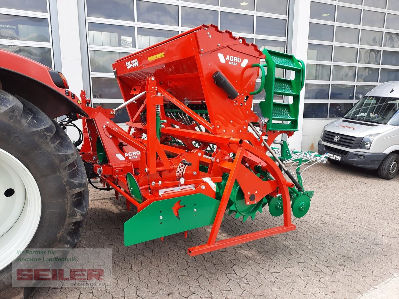 Agro-Masz ANA 30 + SN 300 - Zaaicombinatie: afbeelding 3 Agro-Masz ANA 30 + SN 300 - Zaaicombinatie: afbeelding 3