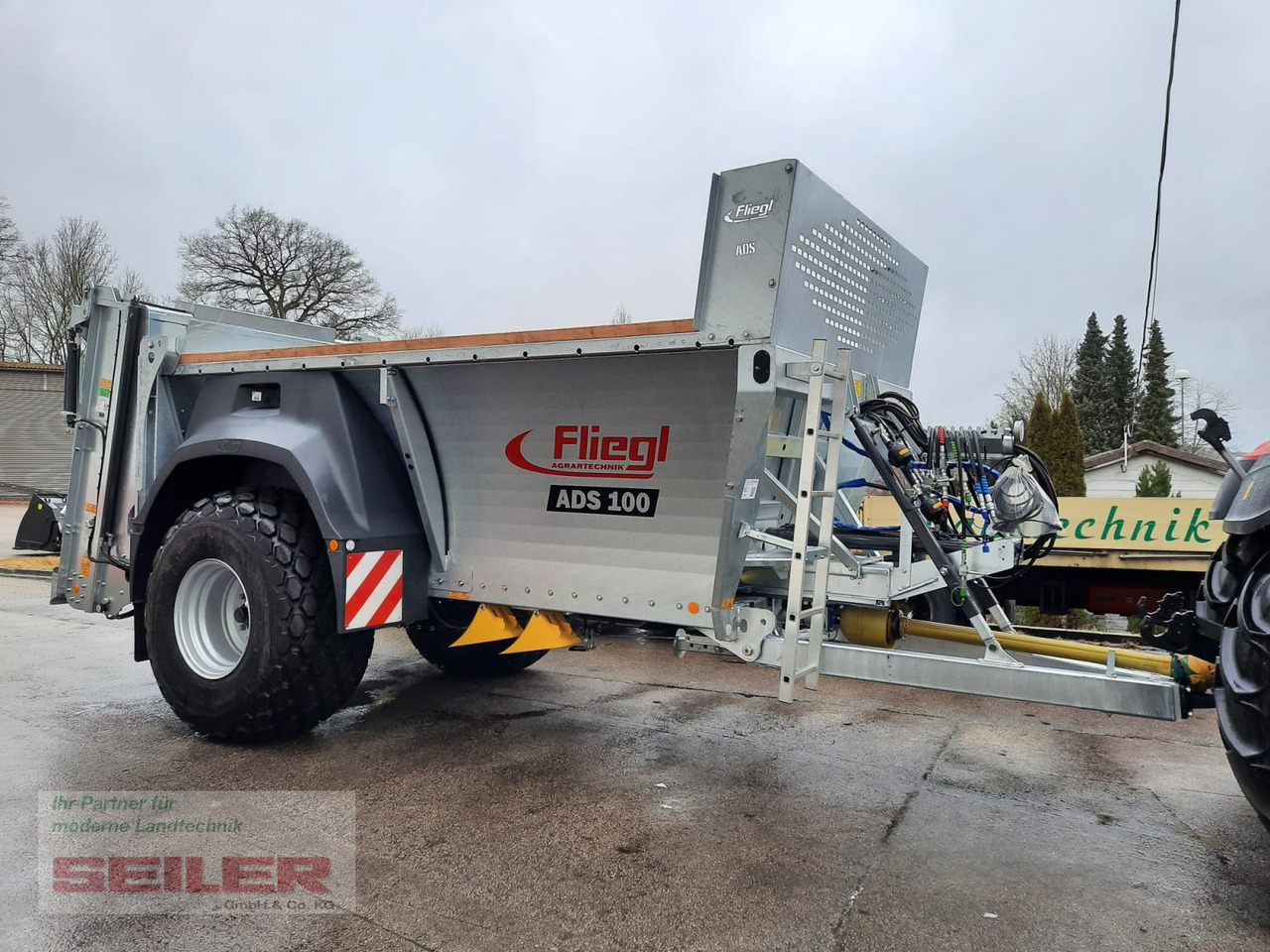 Fliegl ADS 100 Einachs 9m³ - Mestverspreider: afbeelding 1 Fliegl ADS 100 Einachs 9m³ - Mestverspreider: afbeelding 1