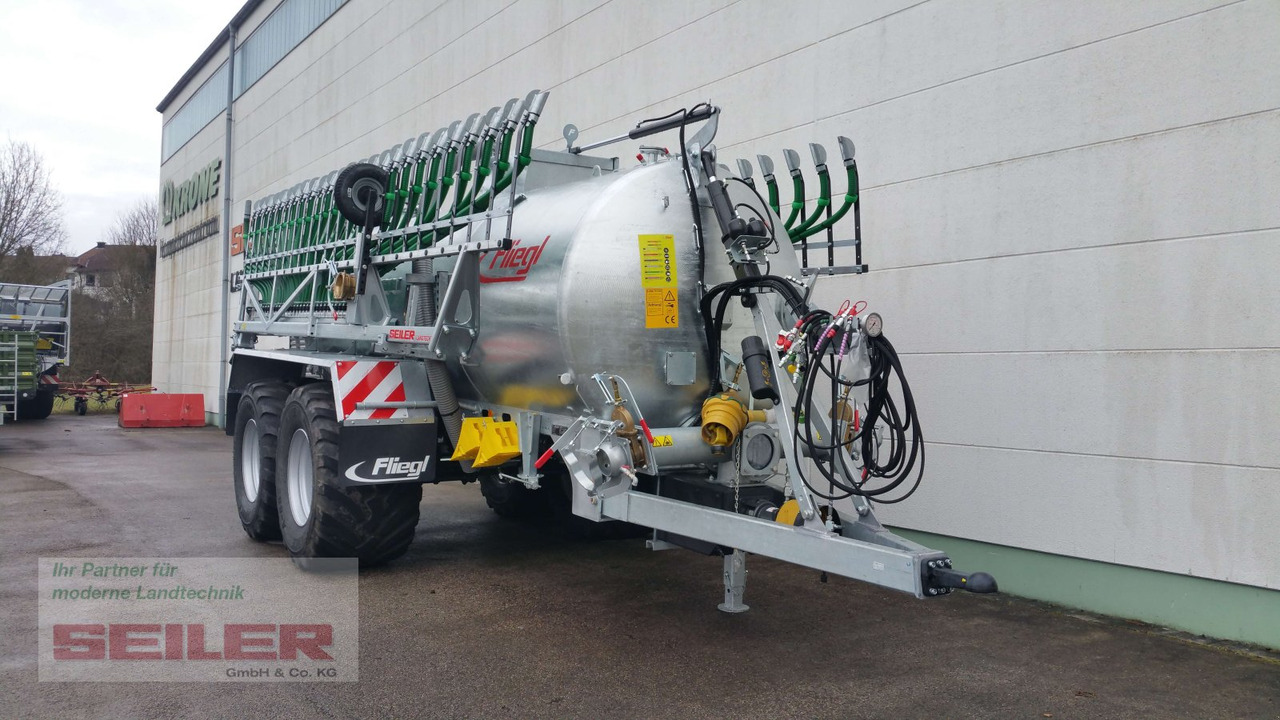 Fliegl PFW 12000 Maxx Line 12m³ + Skate 150 15m - Mesttank: afbeelding 1 Fliegl PFW 12000 Maxx Line 12m³ + Skate 150 15m - Mesttank: afbeelding 1