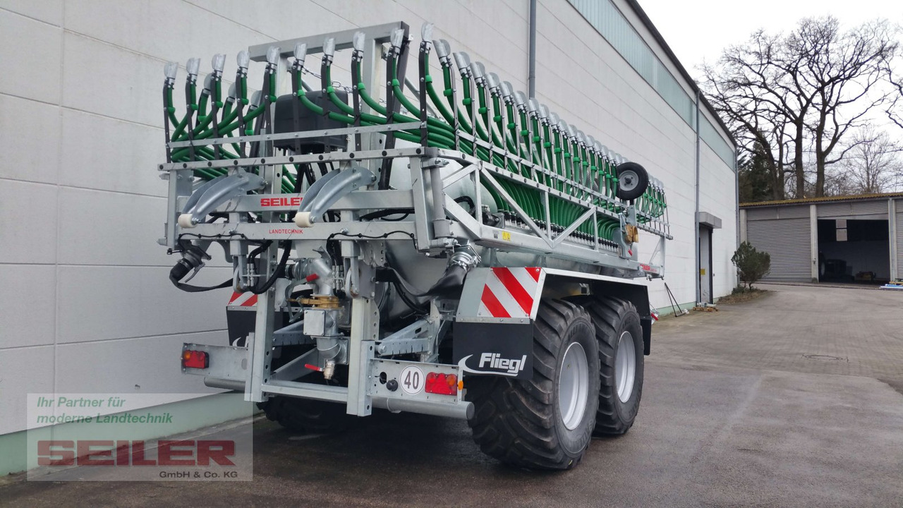 Fliegl PFW 12000 Maxx Line 12m³ + Skate 150 15m - Mesttank: afbeelding 3 Fliegl PFW 12000 Maxx Line 12m³ + Skate 150 15m - Mesttank: afbeelding 3