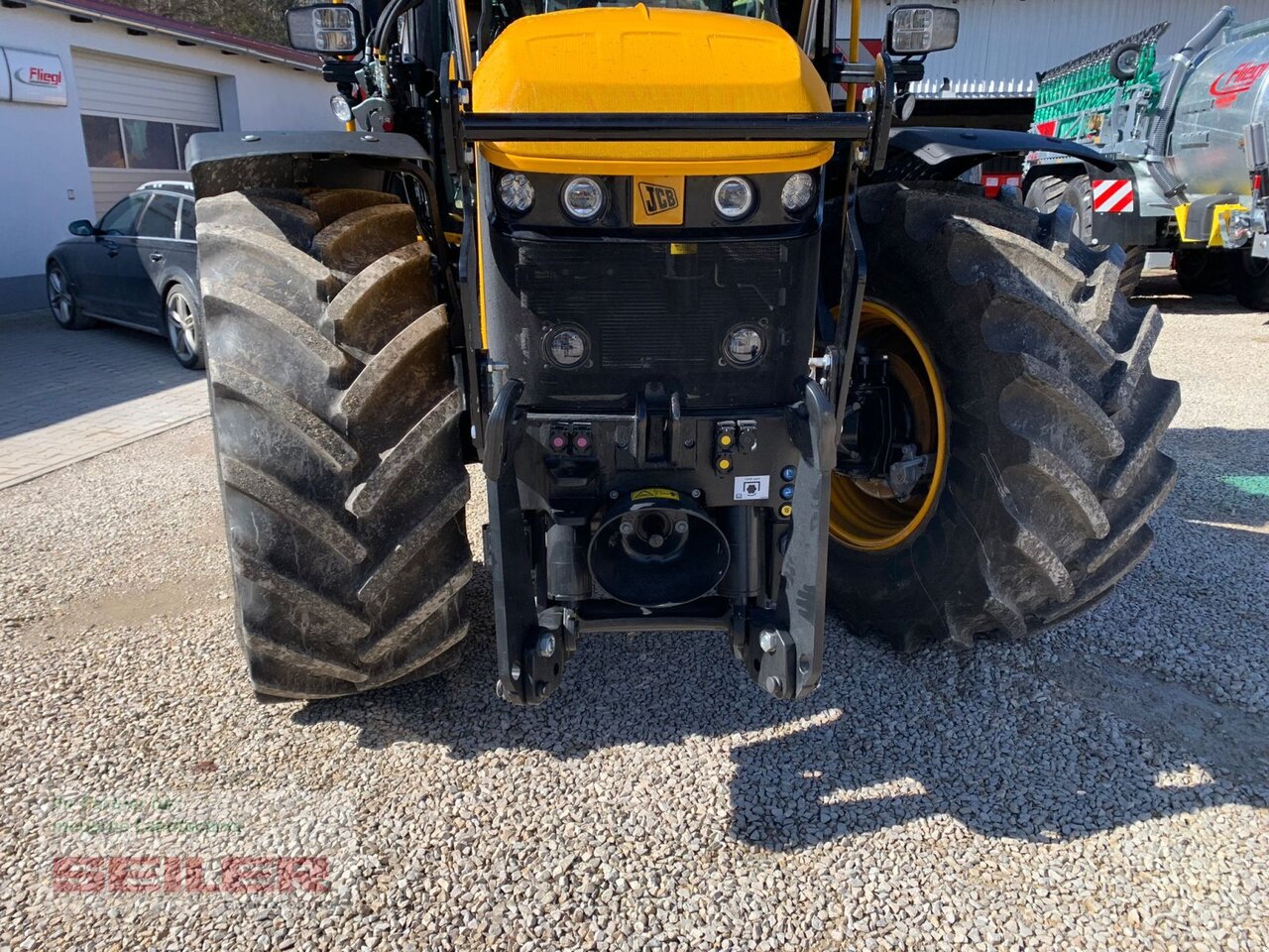 JCB Fastrac 4220 ICON + Frontlader Q7S - Tractor: afbeelding 3 JCB Fastrac 4220 ICON + Frontlader Q7S - Tractor: afbeelding 3