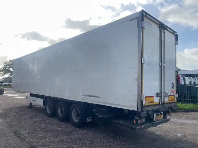 Krone CARRIER VECTOR 1950 3 AXELS - Koelwagen oplegger: afbeelding 4 Krone CARRIER VECTOR 1950 3 AXELS - Koelwagen oplegger: afbeelding 4