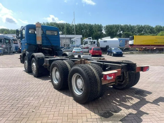 MAN 32.403 8x4 chassis Manual Full Steel - Chassis vrachtwagen: afbeelding 4 MAN 32.403 8x4 chassis Manual Full Steel - Chassis vrachtwagen: afbeelding 4