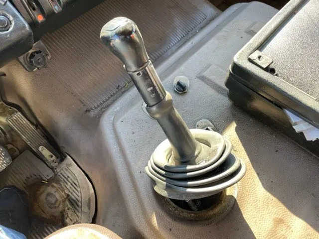 Kipper vrachtwagen Mercedes-Benz AK 2635 6x4 V8: afbeelding 13