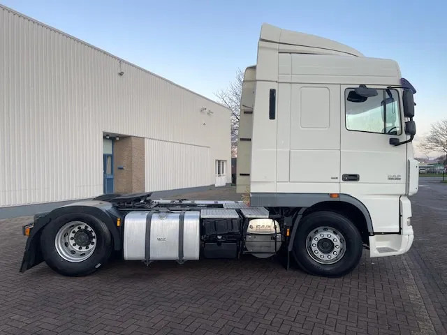 DAF XF 105.410 Euro 5 2 tanks Retarder Automatic - Trekker: afbeelding 2 DAF XF 105.410 Euro 5 2 tanks Retarder Automatic - Trekker: afbeelding 2