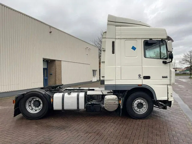 DAF XF 105.410 Euro 5 Automatic Retarder - Trekker: afbeelding 2 DAF XF 105.410 Euro 5 Automatic Retarder - Trekker: afbeelding 2