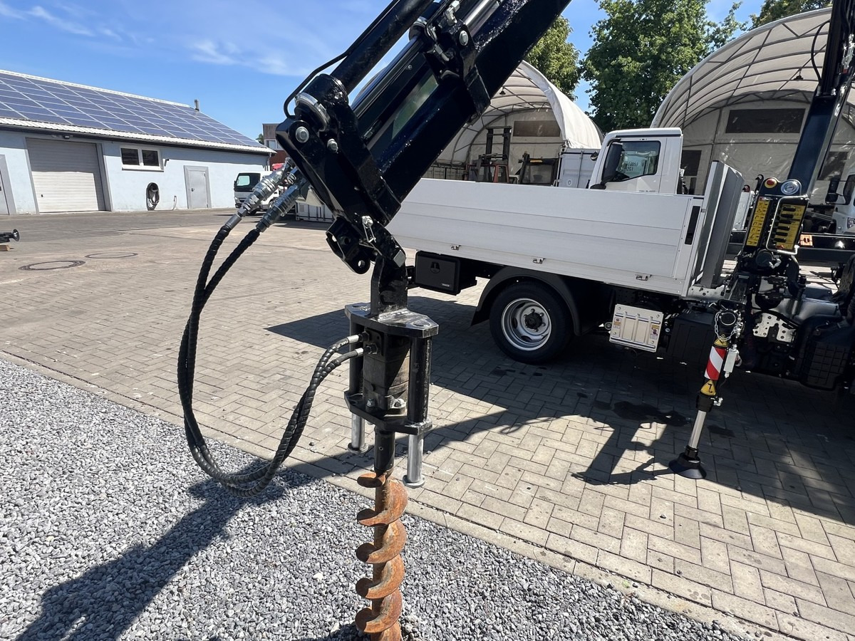 FUSO 3S15 Alu Pritsche 2.80m Ladekran Bohrgerät - Bestelwagen met open laadbak: afbeelding 3 FUSO 3S15 Alu Pritsche 2.80m Ladekran Bohrgerät - Bestelwagen met open laadbak: afbeelding 3